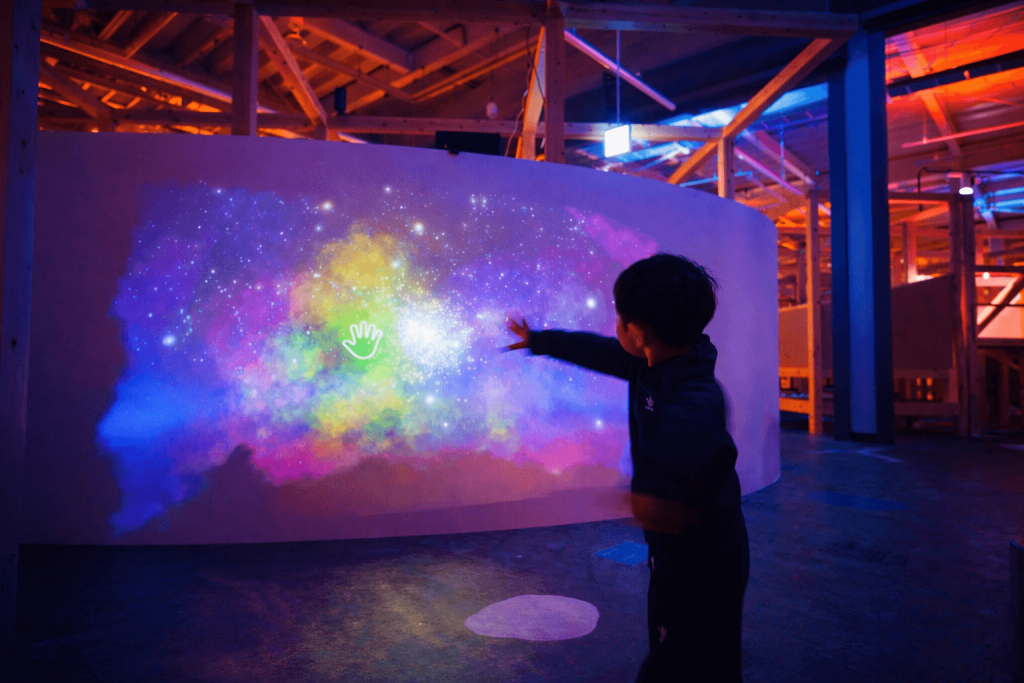 Star Sparks｜ジェスチャー操作インタラクティブ演出